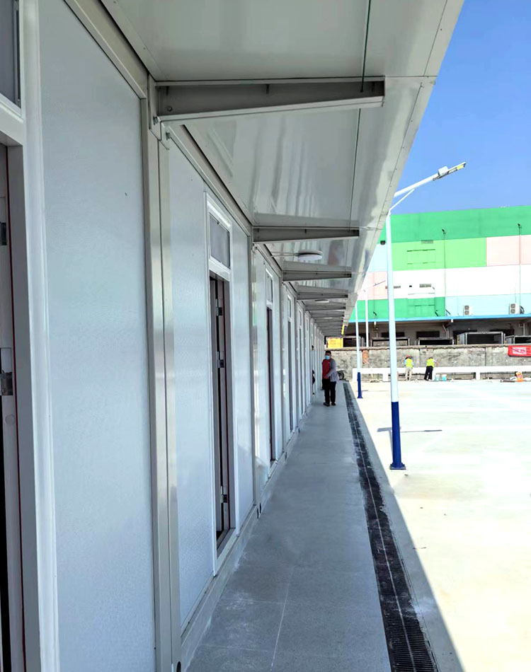 Usine centrale alimentaire de WuhanProjet de construction de dortoirs en maisons-conteneurs pour la zone de vie saisonnière