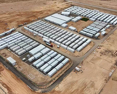 Projet de bureaux de chantier et de camp d'hébergement des travailleurs pour un site photovoltaïque en Inde
