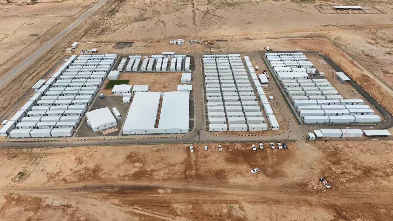 Projet de bureaux de chantier et de camp d'hébergement des travailleurs pour un site photovoltaïque en Inde